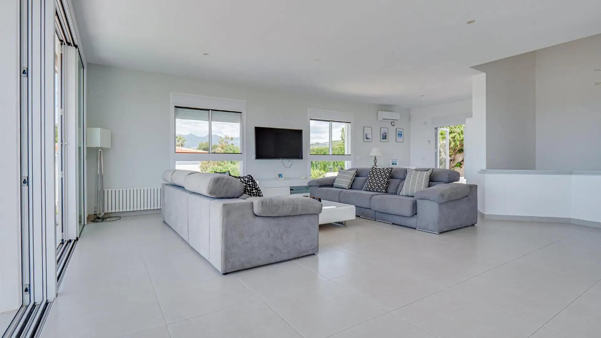 Villa Serena Marbella-Elviria
