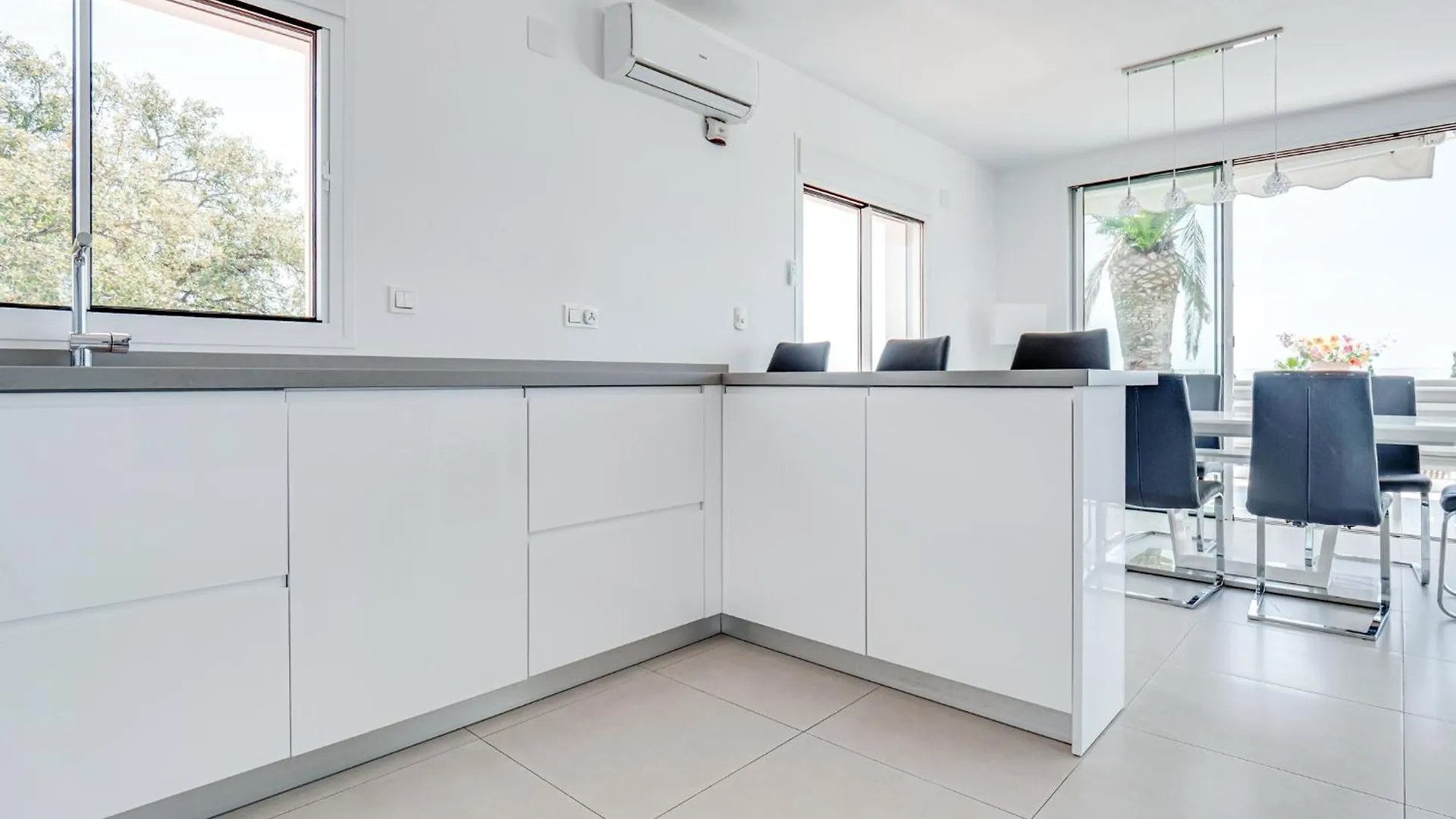 Villa Serena Marbella-Elviria